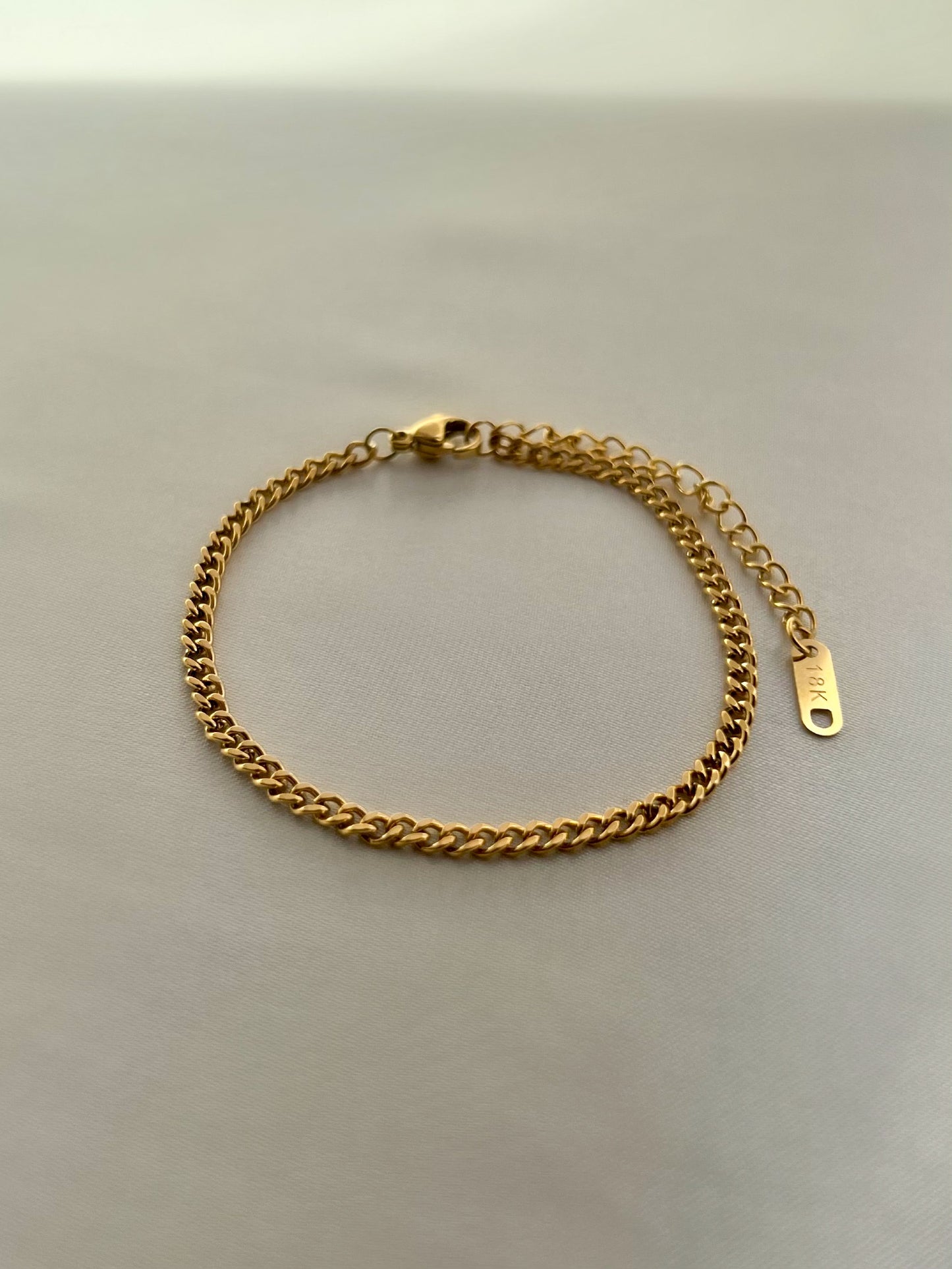 Classic Cuban Chain Bracelet- Gold